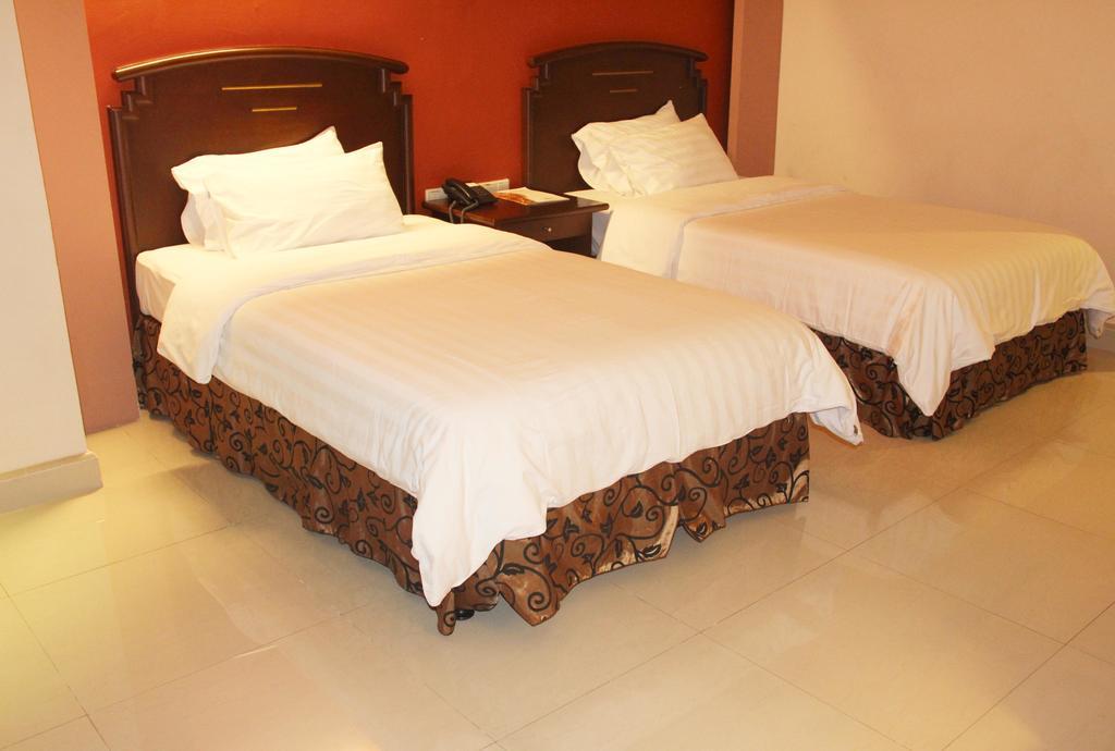 Nam Center Hotel Kemayoran Giacarta Esterno foto